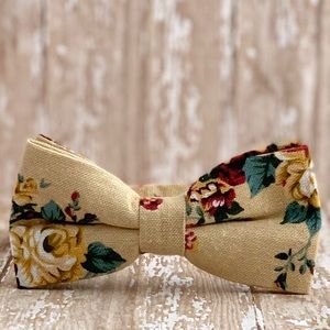 Men's Bohemian Style Tan Floral Bow Tie